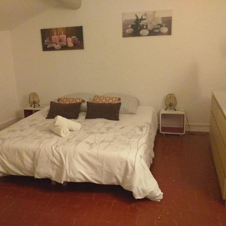 Deux M Bed and Breakfast Villes-sur-Auzon Exteriör bild