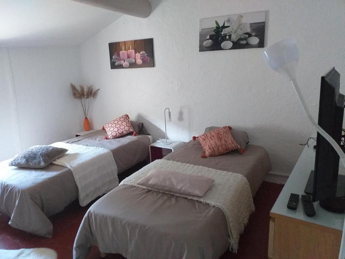 Deux M Bed and Breakfast Villes-sur-Auzon Exteriör bild