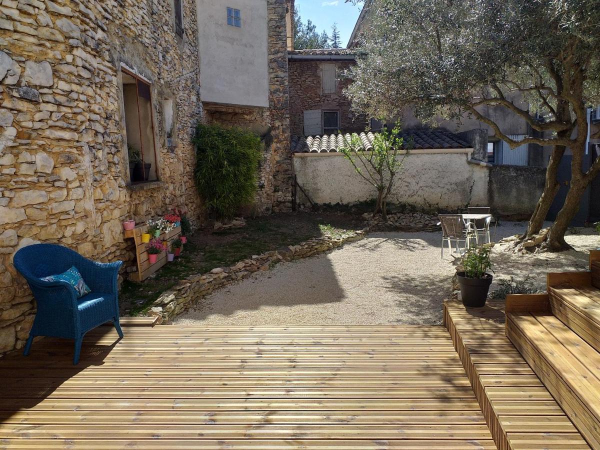 Deux M Bed and Breakfast Villes-sur-Auzon Exteriör bild