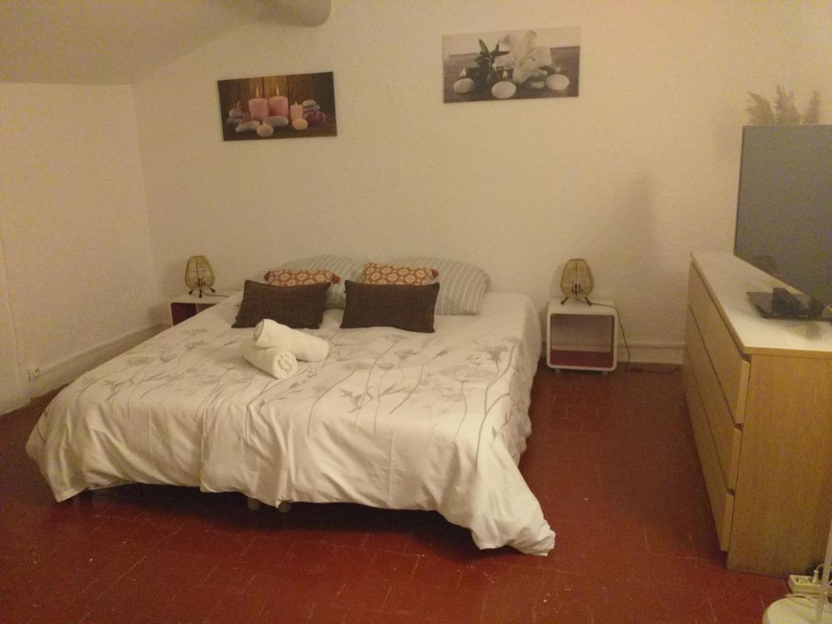 Deux M Bed and Breakfast Villes-sur-Auzon Exteriör bild